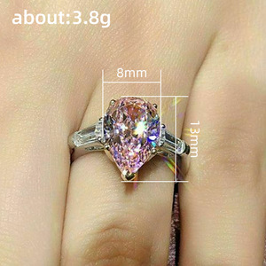 Anello a forma di goccia di lacrima rosa per donna, elegante gioiello da dito alla moda per feste - Product Image 4