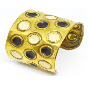 Pulsera Abierta de Latón Grueso con Diseño de Cuerno y Hueso de 8mm, Estilo Italiano, Media Luna, Joyería para Mujer, Colección Navidad y Primavera 2024 - Product Image 4