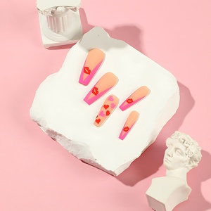 Venta al por mayor beso rojo y patrones <span class=keywords><strong>de</strong></span> corazón Rosa diseño largo cuadrado desnudo prensa en las <span class=keywords><strong>uñas</strong></span> para mujeres - Product Image 3