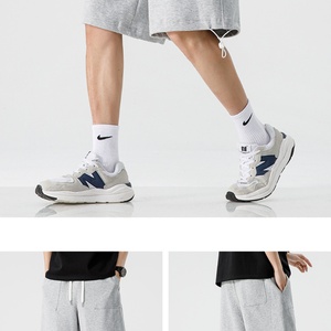 Shorts de plage pour hommes, taille mi-haute, en tissu éponge tricoté, style sportif décontracté, motif uni, avec logo personnalisé, service OEM disponible - Product Image 3