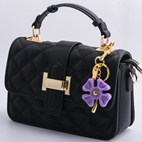 Porte-clés Fleur en Résine avec Strass, Breloque Florale Colorée pour Sac avec Fermoir Métallique Doré, Cadeau pour Filles et Femmes, Accessoires de Sac