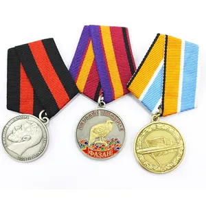 2023 Design médaille d'honneur prix or Marathon course Football football karaté Taekwondo lanière ruban personnalisé métal Sport médaille