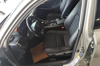 Lexus IS 2017 d'occasion, berline LHD, essence, 5 places, cuir, jantes R17, automatique, toit ouvrant, caméra 360°, caméra de recul