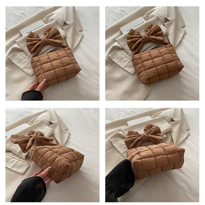 Borsa a Mano Imbottita Casual da Donna DICHOS Personalizzata - Nuova Moda, Piccola Borsa Quadrata Trapuntata con Fiocco per lo Shopping - Product Image 5