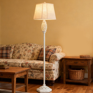 Lámpara de pie con cuerpo de hierro, pantalla color blanco roto, altura ajustable, fuente de luz LED, base E26, estilo de diseño escandinavo - Product Image 4