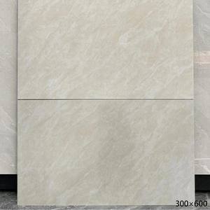 Baldosas modernas <span class=keywords><strong>de</strong></span> porcelana antideslizantes <span class=keywords><strong>de</strong></span> 300x600mm resistentes a las heladas, ideales para patios <span class=keywords><strong>de</strong></span> villas, jardines y áreas junto a la piscina - Product Image 1