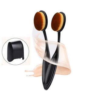 Pinceau de maquillage à fond de teint unique en gros pinceau cosmétique portable à poils souples avec boîte de rangement anti-cernes - Product Image 1