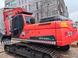 รถขุดตีนตะขาบ Doosan DX300 มือสองจากเกาหลี ขนาด 30 ตัน ใช้งานน้อย ระบบไฮดรอลิกทรงพลัง - Product Image 6