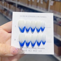 Nouvelle Arrivée 2025 – Faux Ongles à Presser en Acrylique Faits Main, Style Français Court Amande, Couverture Complète 3D, Autocollants de Manucure pour Fêtes