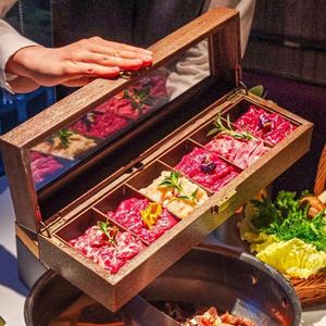 Plateau rectangulaire de bœuf Wagyu avec couvercle pour restaurants de hot pot et de barbecue, idéal pour les fêtes - Product Image 2