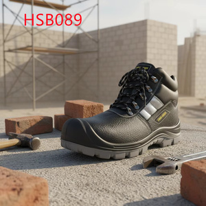 Chaussures de sécurité noires ZYF, design haute visibilité pour opérations nocturnes à faible visibilité, résistantes aux chocs pour la réparation automobile, bottes de travail pour hommes HSB089 - Product Image 1