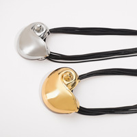 Aleación exagerada Ocean Series Conch Shell colgante collar chapado en oro joyería