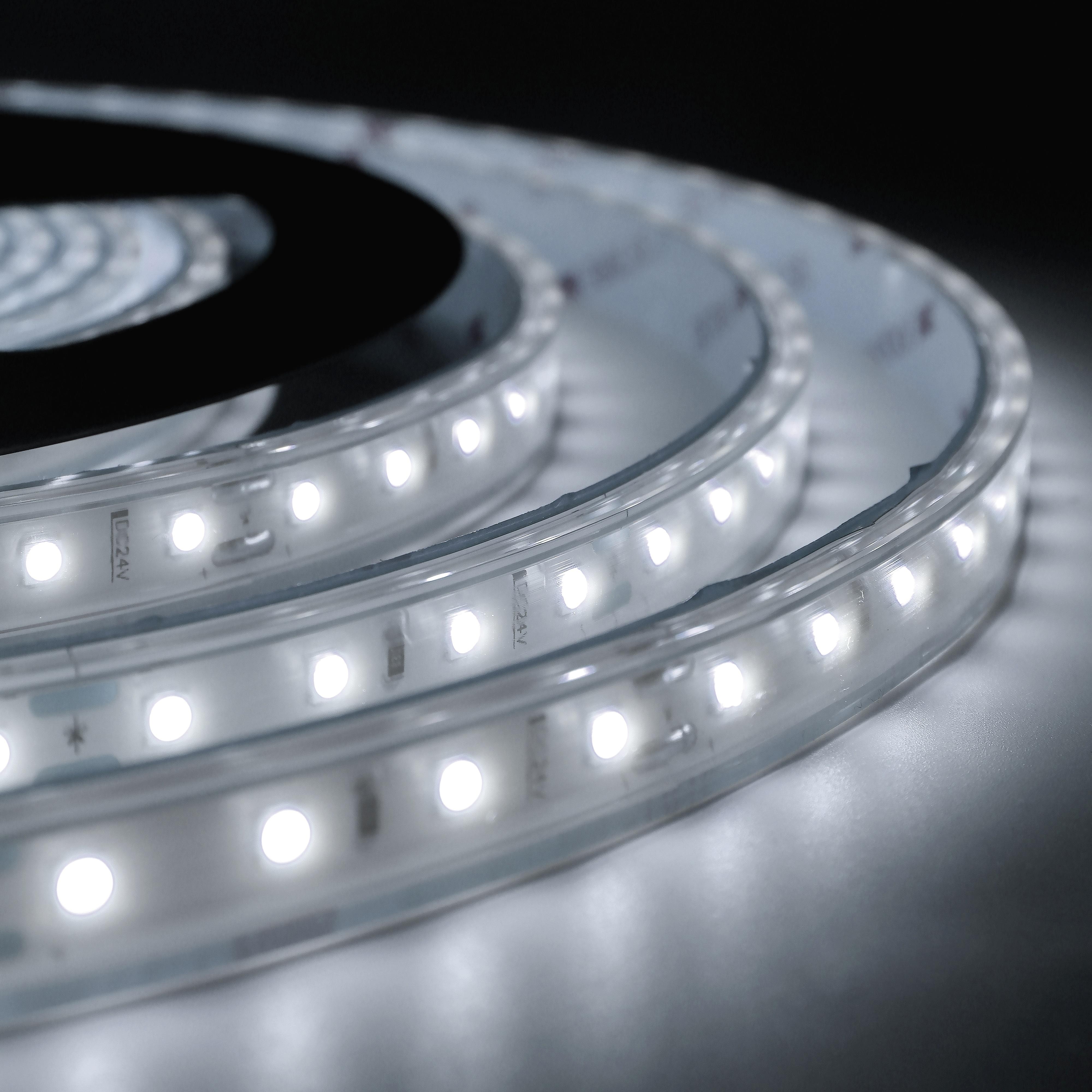 เย็นสีขาว