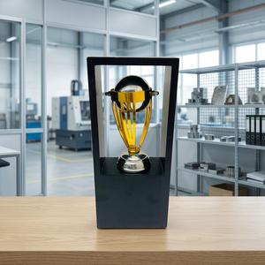Vitrine moderne pour trophée de cricket en métal avec finition dorée et base noire, trophée de cricket finition dorée, vitrine de présentation en métal pour trophée de cricket B - Product Image 6