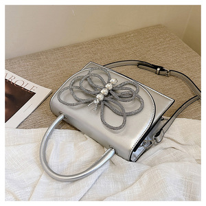 The New Fashion Women's <b>Bag</b> Is a Cute Small Square <b>Bag</b> an Urban Elegant <b>Hot</b> a Small Fragrant Girl <b>Bag</b> - Product Image 2