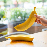Keramische creatieve banaanvormige dessertbordjes, hartvormige fruit- en sushi-borden, Amerikaanse stijl, huishoudelijke rituele voorraad.