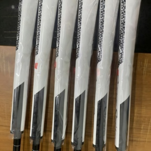 Série de putters de <span class=keywords><strong>golf</strong></span> 2026 Zero Torque Face Balanced Mallet Design Tête usinée avec précision Clubs de 32 à 35 pouces pour hommes et femmes - Product Image 5