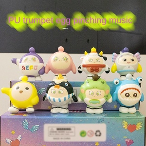Vente en gros de jouets <span class=keywords><strong>anti</strong></span>-<span class=keywords><strong>stress</strong></span> en maille EVA, jouet de décompression, poupée musicale à rebond lent, jouets à pincer et à presser, haute résilience, portable - Product Image 3