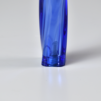Stylo vaporisateur de parfum ergonomique de luxe rechargeable 8 ml en PETG, couleur personnalisée, impression personnalisée, atomiseur de voyage portable