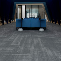 Carreaux de moquette gris Tapis en nylon gris Revêtement de sol Bureau Hôtel Hall Bibliothèque Carreaux de moquette de luxe