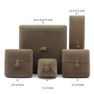 Caja de Joyería de Terciopelo Multicolor Lista para Enviar, Caja de Regalo de Doble Apertura con Botón, Caja de Joyería Personalizable - Product Image 2