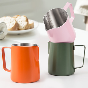 Bleu Vert <span class=keywords><strong>Orange</strong></span> Rose Couleur Design Moderne 350ml 600ml Pichet À Lait 1.0 Épaisseur Pichet À Lait pour Latte Art pour Café - Product Image 2