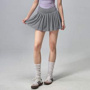 طقم رياضي نسائي جديد لعام 2027 من KJ بشعار مخصص، ملابس يوغا رياضية صغيرة الحجم، فستان قطعة واحدة مع تنورة تنس للتمارين الرياضية - Product Image 3