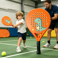 Raquette de padel en fibre de carbone à panneau solide, fabriquée sur mesure par une usine source d'équipements sportifs de haute qualité, pour le jeu quotidien des enfants