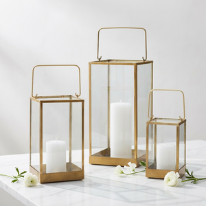 Fabricants de porte-bougies en verre avec cadre en métal doré pour la décoration de la maison et de mariage - Product Image 1