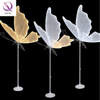 Accessoires de mariage lumineux ailes de papillon pendentif décoration de plafond scène de mariage plafond piste de fer LED ornements de route lumineux