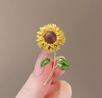 Bros bunga matahari berlian imitasi berkilau Pin untuk wanita mewah zirkon bunga aster kerah lencana elegan buket bunga korsase bros