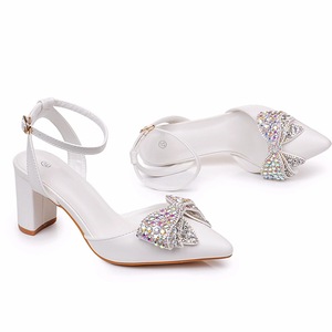 BS045 Sandali da Donna Eleganti <span class=keywords><strong>con</strong></span> <span class=keywords><strong>Tacco</strong></span> Spesso a Punta, Decorazione <span class=keywords><strong>con</strong></span> Fiocco di Diamanti, Sandali <span class=keywords><strong>con</strong></span> <span class=keywords><strong>Tacco</strong></span> Alto Bianchi per Sposa - Product Image 3