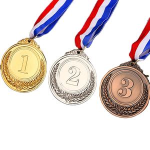 Medali Logam Cetak Kustom 2 Inci Penghargaan Emas Pemenang Die-Cut Kompetisi Olahraga Pesta Logo Tema Tahun Baru Imlek - Product Image 1