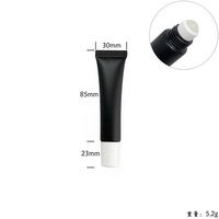 Vente en gros 15ML /20ML Tubes à presser pour brillant à lèvres Tube de lotion pour brillant à lèvres noir de marque privée emballage vide