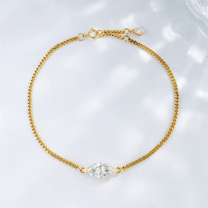 Bracelet minimaliste et délicat en or jaune 18 carats avec diamant de laboratoire taille marquise, ajustable, pour femme, bijoux fins, vente en gros - Product Image 5