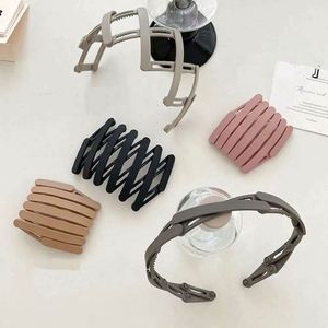 Portable Folding Plastic Butterfly Hair Band Women Solid Color Non-Slip Korean Face Wash Girls Travel Hair <b>Accessories</b> - Product Image 5