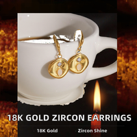 Orecchini Pendenti J&D Designer in Acciaio Inossidabile Placcato Oro 18K con Zirconi Irregolari e Pietra Naturale a Forma di Moneta, Regalo per Donne