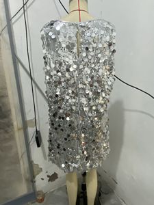 Mini Abito <span class=keywords><strong>Argento</strong></span> <span class=keywords><strong>da</strong></span> Donna con Paillettes Luccicanti, Lavorazione Artigianale per Cocktail Party, Appuntamenti e Occasioni Speciali - Product Image 4
