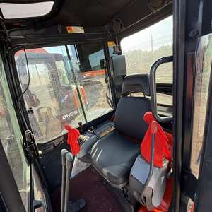 Machine de construction d'occasion 3.5 tonnes Kubota U35 U25/U15 Excavatrice Machines de construction avec cabine neuve et bon état - Product Image 6