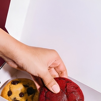 Boîtes à biscuits en papier alimentaire gaufré biodégradable en carton personnalisées pour l'emballage de boulangerie