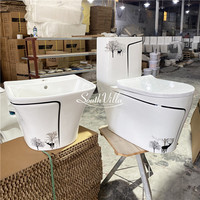 Nouveau design d'articles sanitaires Placard à eau colorée Ensemble de cuvettes de toilettes en céramique Toilettes de luxe une pièce avec ligne noire