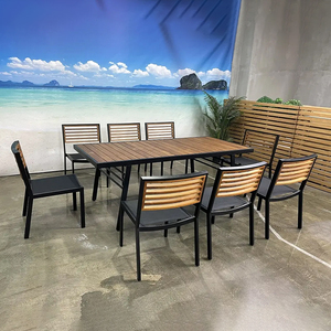 Ensemble de table à manger en teck de luxe moderne, style européen, mobilier de patio en aluminium et bois pour l'extérieur, idéal pour les hôtels, les villas et les dîners en jardin - Product Image 4