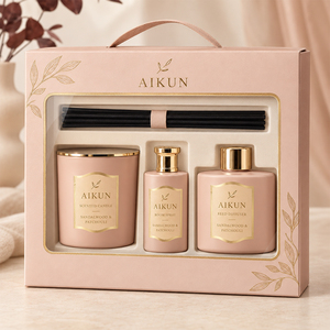 Aikun 100ml Faible MOQ Livraison Rapide Ensemble diffuseur à bâtonnets et bougie en verre carré avec logo en aluminium personnalisé, parfum longue durée, boîte rose pour startups - Product Image 1