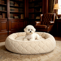 Lit orthopédique pour chien Yangyang Pet GRS, en tissu matelassé, mousse à mémoire de forme, motif dessin animé, beige clair, ovale, luxueux et apaisant