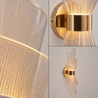 Applique Murale LED Dorée en Aluminium à Motif Torsadé Contemporain et Élégant, Intensité Variable, Garantie 3 Ans, Idéale pour Villa de Luxe, Salon, Café