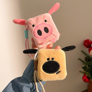 Al por mayor Llavero de peluche cuadrado de dibujos animados, suave y relleno, con diseños de cerdo, perro, rana, piña, y cordón de muñeca, colgante para bolso, llavero, accesorio de regalo - Product Image 6