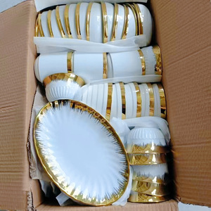 Precio Directo de Fábrica, Platos y Tazones con Borde Dorado en Diversas Formas, Vajilla de Porcelana, Venta por Caja para Hotel - Product Image 1