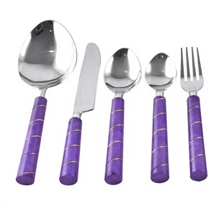 Ensemble d'outils de cuisine 5 pièces Premium élégant poignée de luxe résine Unique ensemble d'outils de cuisine de tous les jours acier inoxydable métal matériel - Product Image 1