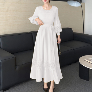 Vendita Diretta di Fabbrica: Abito Lungo Plissettato Miyake per Donne, Vestito Casual Vintage in Pizzo con Maniche a Lanterna, Decorazione Ricamata e Arricciata - Product Image 5