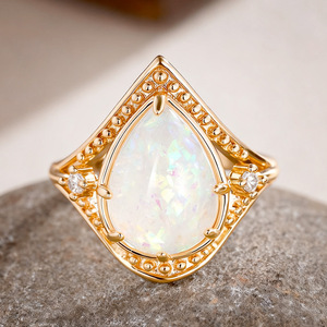 A070 Anello da Donna in Oro Massiccio 18K con Opale e Diamanti Laterali, Gioiello di Fidanzamento con Diamanti Naturali Taglio a Pera Colore D - Product Image 4